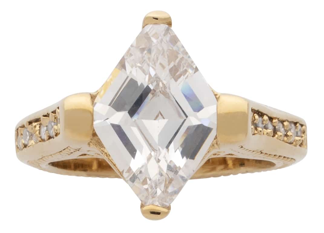 LR-135 | Ladies Triangle Ring